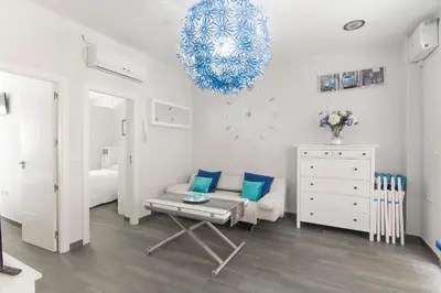 Cama o camas de una habitación en FANTÁSTICO APARTAMENTO MADRID RIÓ-PUERTA DEL ÁNGEL
