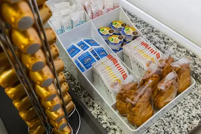 Comida en o cerca de este apartamento