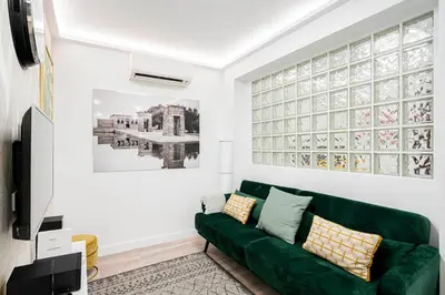 Una televisión o centro de entretenimiento en Noviciado Apartment