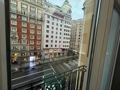 Edificio en el que se encuentra el hostal o pensión