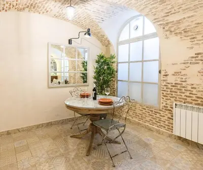 Plano de Chueca - Apartamento tranquilo para 4 personas-P35