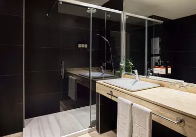 Un baño de NH Madrid Nacional