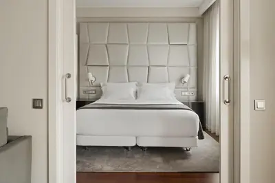 Cama o camas de una habitación en NH Collection Madrid Colón