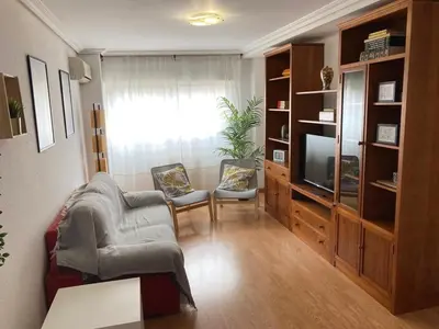Zona de estar de Apartamento grande, 2 dormitorios, garaje gratis