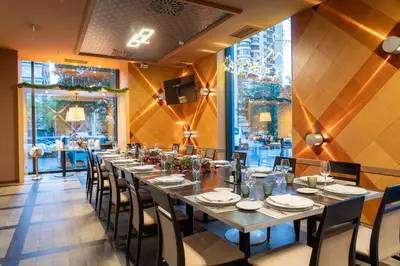 Un restaurante o sitio para comer en Abba Madrid