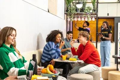 Clientes alojados en Petit Hostel Palacio Real