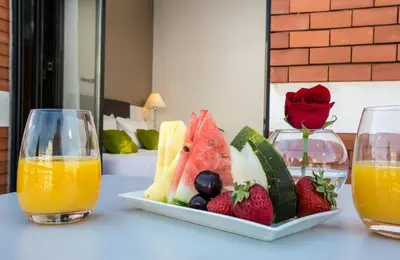 Comida en o cerca de este hotel