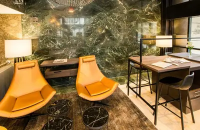 Zona de estar de Leonardo Hotel Madrid City Center