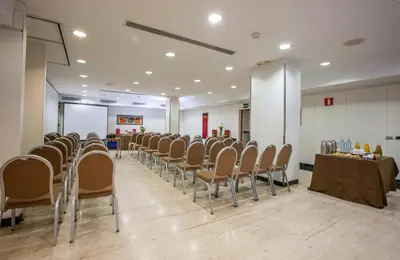 Zona de estar de Leonardo Hotel Madrid City Center