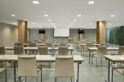Zona business o sala de conferencias en NH Madrid Ventas