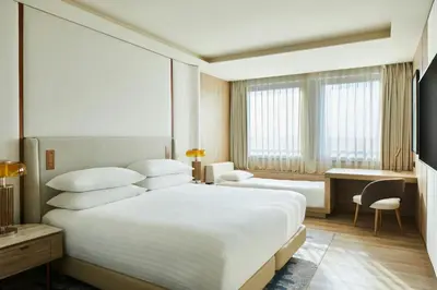Cama o camas de una habitación en Madrid Marriott Hotel Princesa Plaza