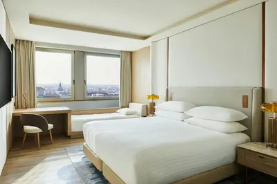 Cama o camas de una habitación en Madrid Marriott Hotel Princesa Plaza