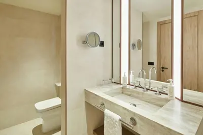 Un baño de Madrid Marriott Hotel Princesa Plaza