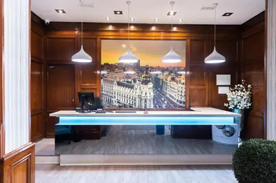 Mesa de billar en Hotel Serrano