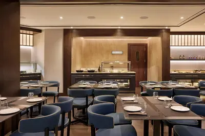 Un restaurante o sitio para comer en Claridge Madrid