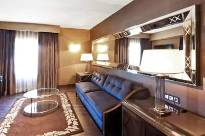 Zona de estar de Claridge Madrid