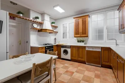 Una cocina o zona de cocina en Dobo Madrid Orense