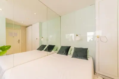 Cama o camas de una habitación en Apartamento Gran Via III - Quinto Piso Sin Ascensor-