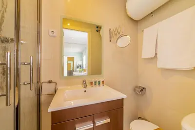 Un baño de Apartamento Gran Via III - Quinto Piso Sin Ascensor-
