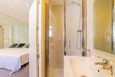Un baño de Apartamento Gran Via III - Quinto Piso Sin Ascensor-