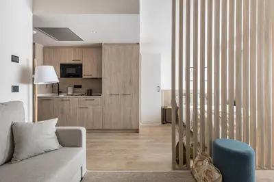 Una cocina o zona de cocina en Líbere Madrid Chamberí