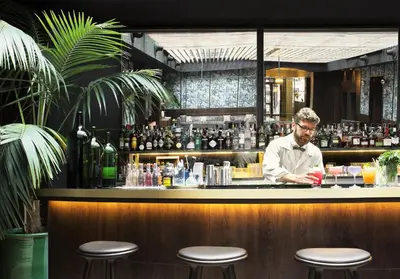 Bebidas en TÓTEM Madrid, a Small Luxury Hotel of the World