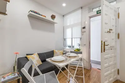 Una cocina o zona de cocina en Waou El Rastro I - Alquiler Corta Duración