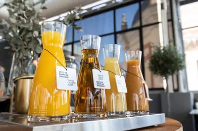 Bebidas en Petit Palace Alcalá