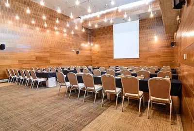 Zona business o sala de conferencias en Vincci Soho