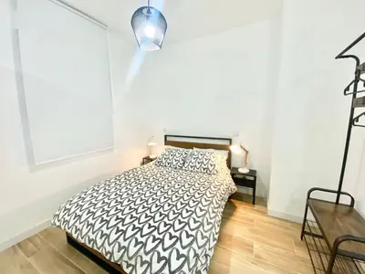 Cama o camas de una habitación en China Town Madrid 02