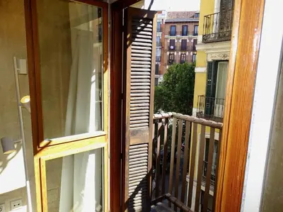 Un balcón o terraza de Precioso apartamento junto a la Plaza Mayor