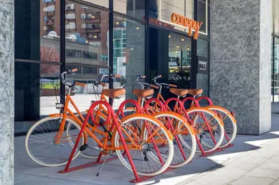 Montar en bicicleta en Canopy by Hilton Madrid Castellana o alrededores