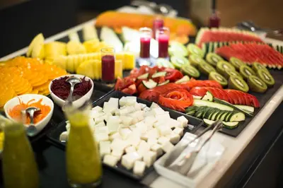Comida en o cerca de este hotel