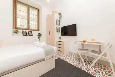 Cama o camas de una habitación en Madrid Blue Sky's (2)