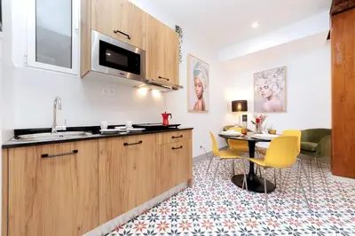 Una cocina o zona de cocina en Platonic Love (4)