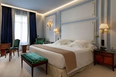 Cama o camas de una habitación en Wellington Hotel & Spa Madrid