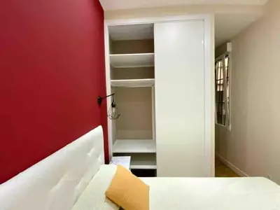 Cama o camas de una habitación en Apartments Madrid Lavapies-Reina Sofia