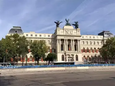 Edificio en el que se encuentra el apartamento