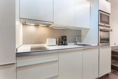 Una cocina o zona de cocina en Apartamento Cibeles Studio en Madrid