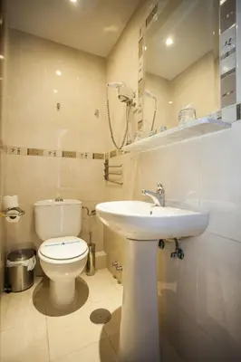 Un baño de Pensión Carrera
