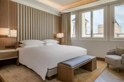Cama o camas de una habitación en JW Marriott Hotel Madrid