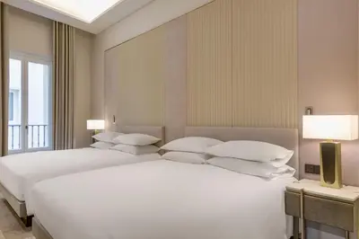 Cama o camas de una habitación en JW Marriott Hotel Madrid