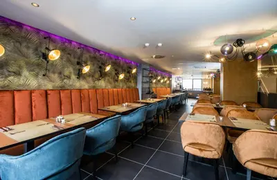 Zona de estar de NYX Hotel Madrid by Leonardo Hotels