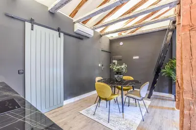 Zona de estar de AmazINN Collection Madrid San Bernardo
