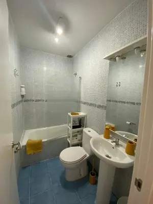 Un baño de Bonito Estudio con terraza