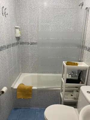 Un baño de Bonito Estudio con terraza