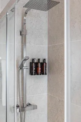 Un baño de Waou Apartamentos en Sol Confort 4