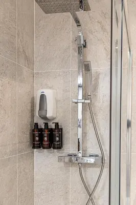 Un baño de Waou Apartamentos en Sol Confort 8