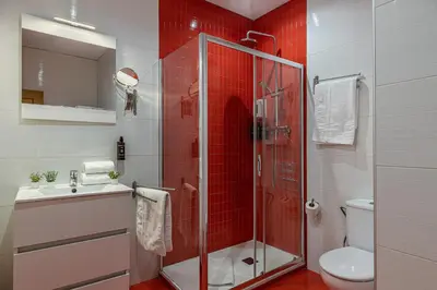 Un baño de Waou Apartamentos en Sol Confort 9