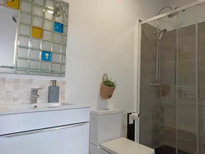 Un baño de Gran Vía - Centro - Callao. Familiar
